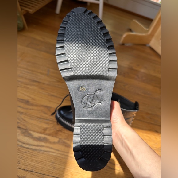 Black high heels - Picture 5 of 5